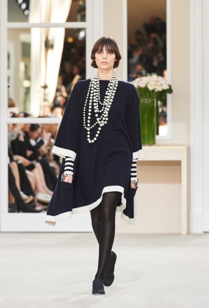 chanel-paris-fashion-week-autumn-winter-2016-runway-61