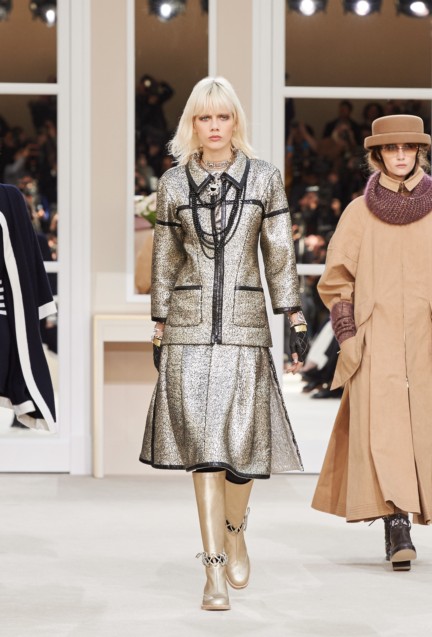 chanel-paris-fashion-week-autumn-winter-2016-runway-62