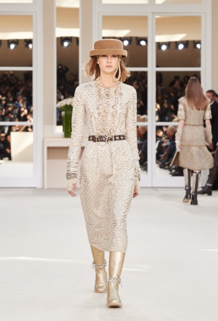 chanel-paris-fashion-week-autumn-winter-2016-runway-76