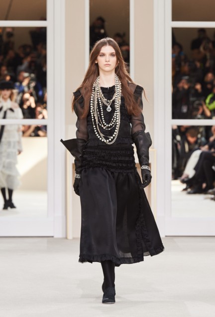 chanel-paris-fashion-week-autumn-winter-2016-runway-88