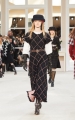 chanel-paris-fashion-week-autumn-winter-2016-runway-27