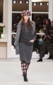 chanel-paris-fashion-week-autumn-winter-2016-runway-32