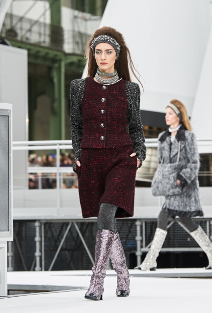 chanel-paris-fashion-week-autumn-winter-17-14