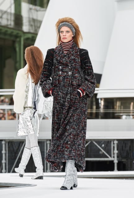 chanel-paris-fashion-week-autumn-winter-17-15