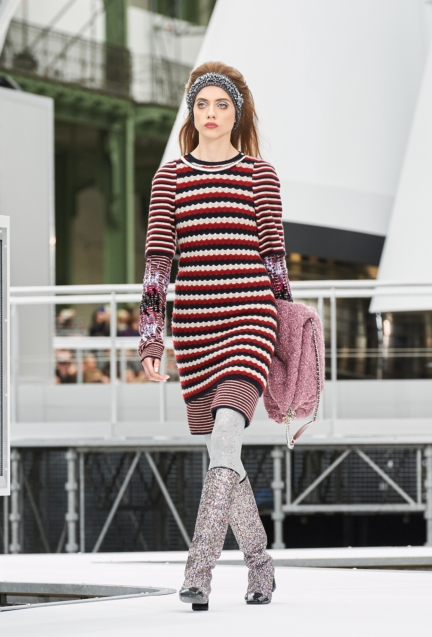 chanel-paris-fashion-week-autumn-winter-17-17