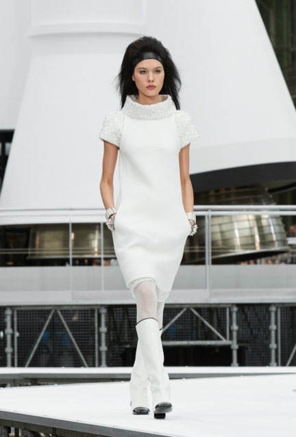 chanel-paris-fashion-week-autumn-winter-17-34