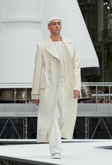 chanel-paris-fashion-week-autumn-winter-17-43