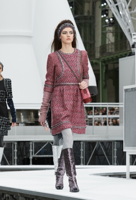 chanel-paris-fashion-week-autumn-winter-17-49