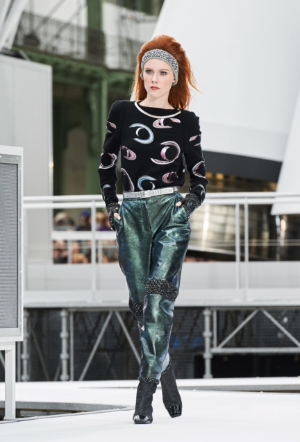 chanel-paris-fashion-week-autumn-winter-17-60