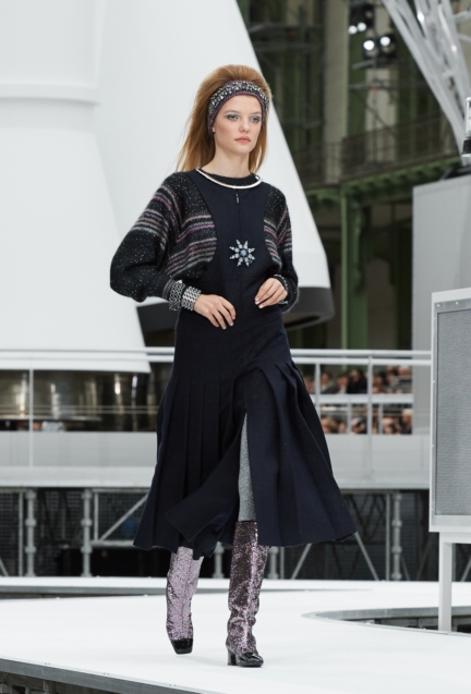 chanel-paris-fashion-week-autumn-winter-17-67