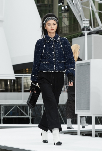 chanel-paris-fashion-week-autumn-winter-17-70