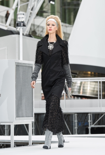 chanel-paris-fashion-week-autumn-winter-17-86