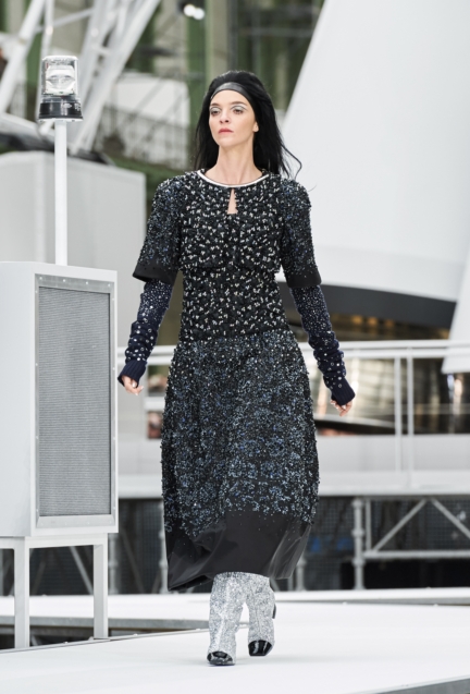 chanel-paris-fashion-week-autumn-winter-17-89