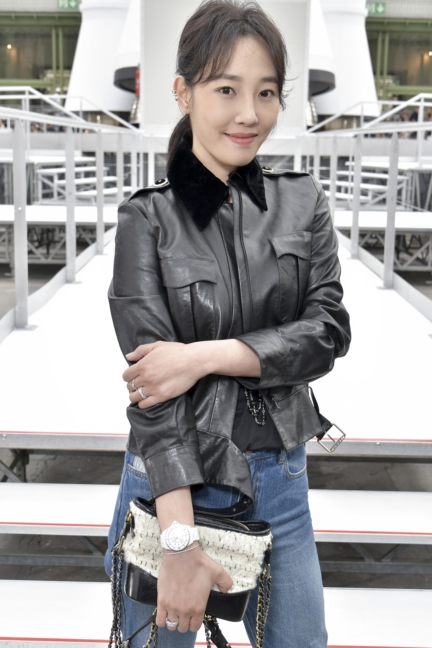 12_bai-he-bai_fall-winter-2017_18-ready-to-wear-collection-3