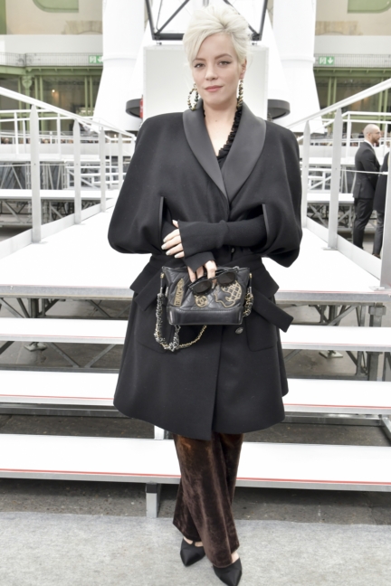 21_lily-allen_fall-winter-2017_18-ready-to-wear-collection-2