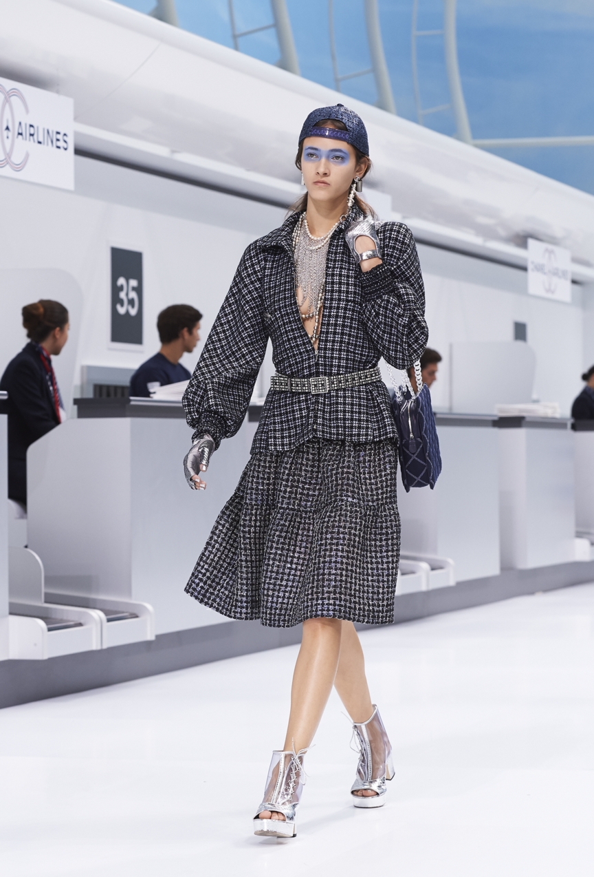 chanel-paris-fashion-week-spring-summer-2016-show-11