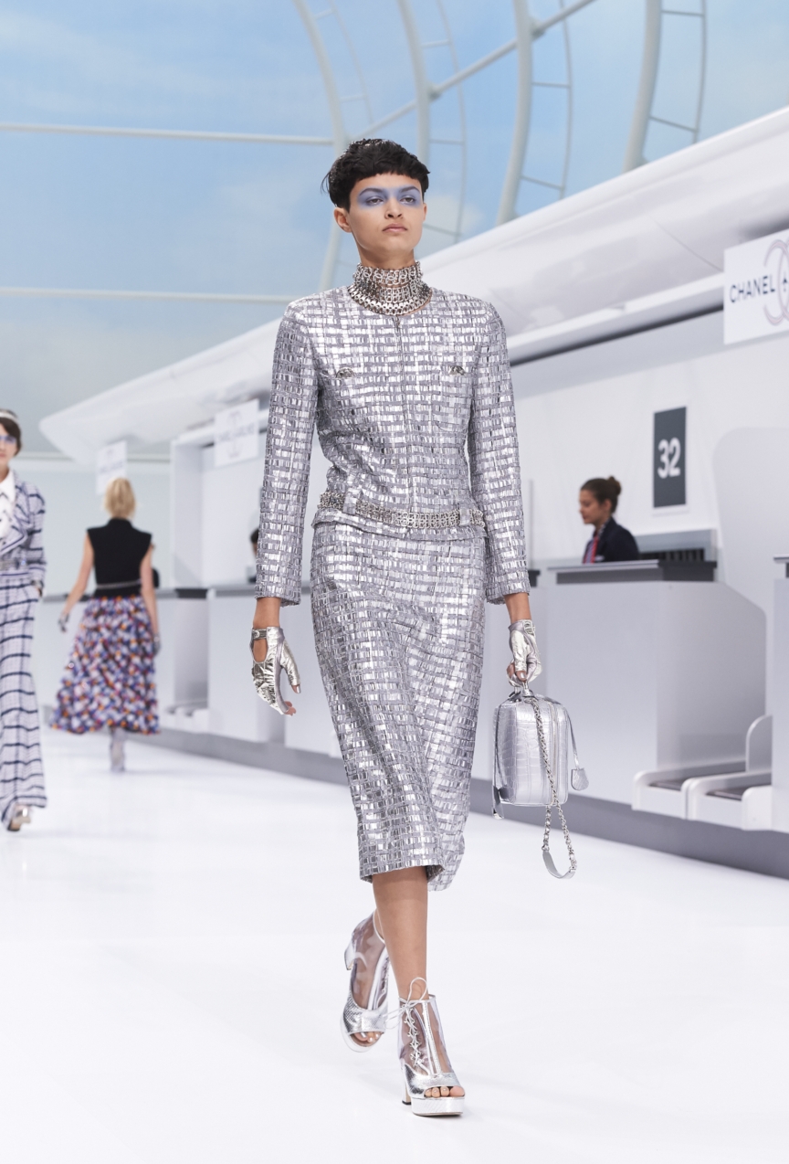 chanel-paris-fashion-week-spring-summer-2016-show-12