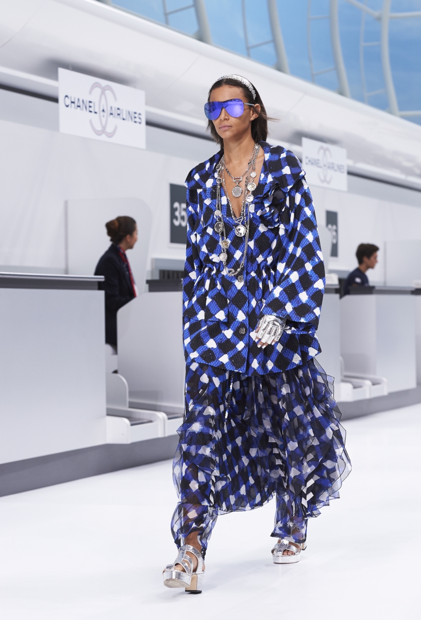 chanel-paris-fashion-week-spring-summer-2016-show-23