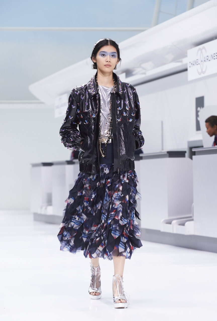chanel-paris-fashion-week-spring-summer-2016-show-34