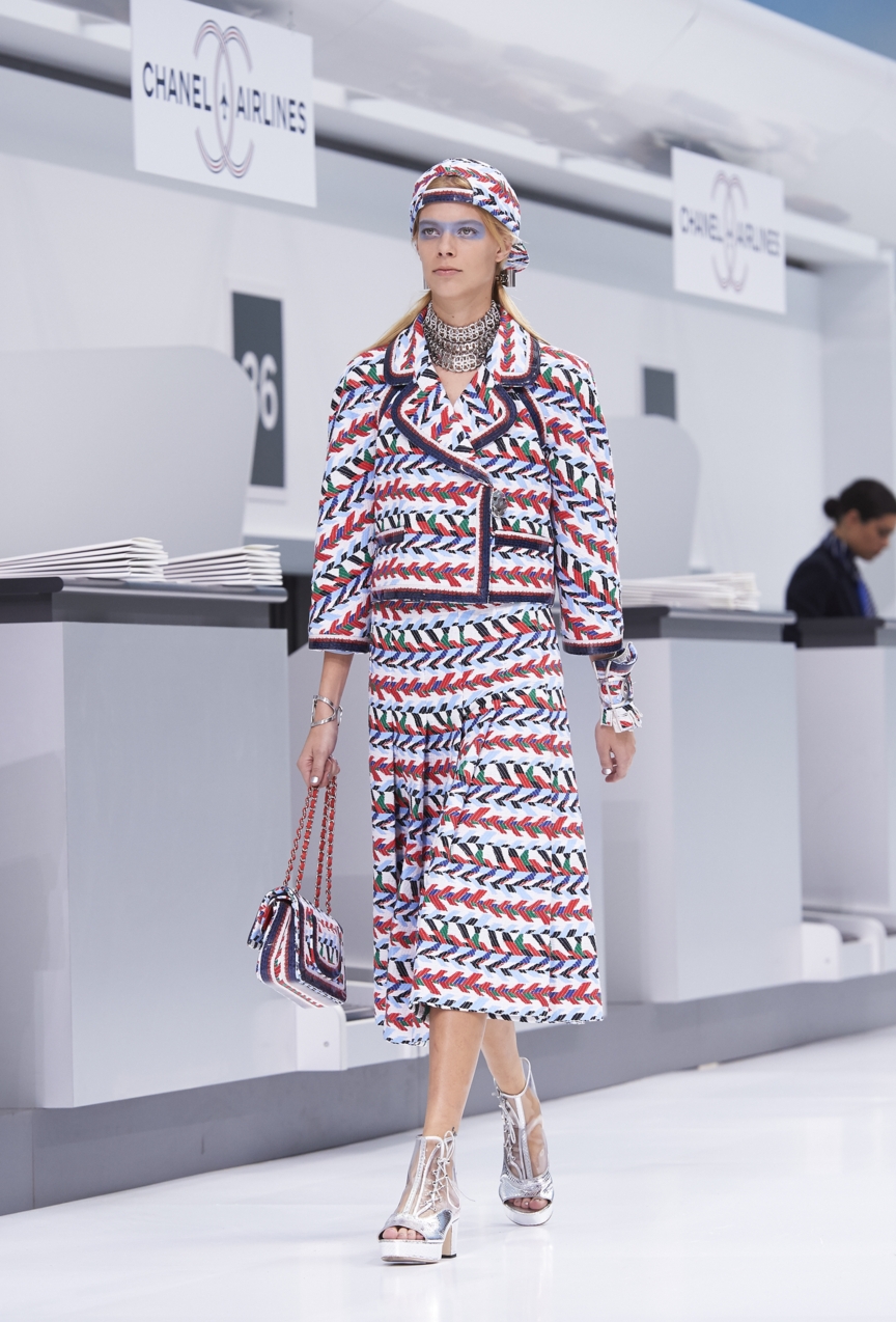 chanel-paris-fashion-week-spring-summer-2016-show-5