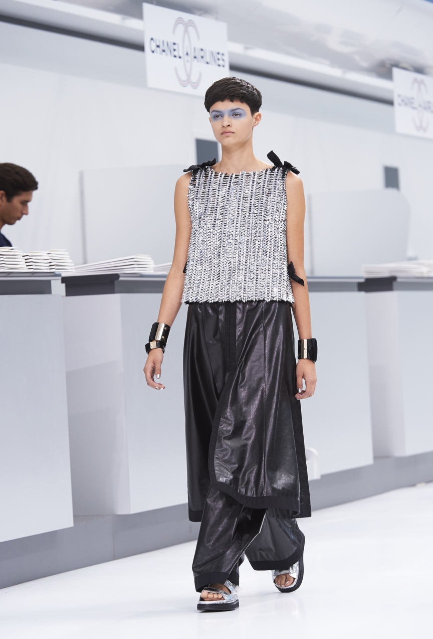 chanel-paris-fashion-week-spring-summer-2016-show-97