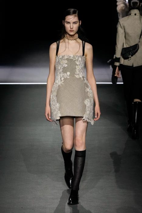 dior-aw-25-29