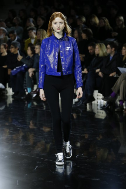 courreges-paris-fashion-week-aw-16-13