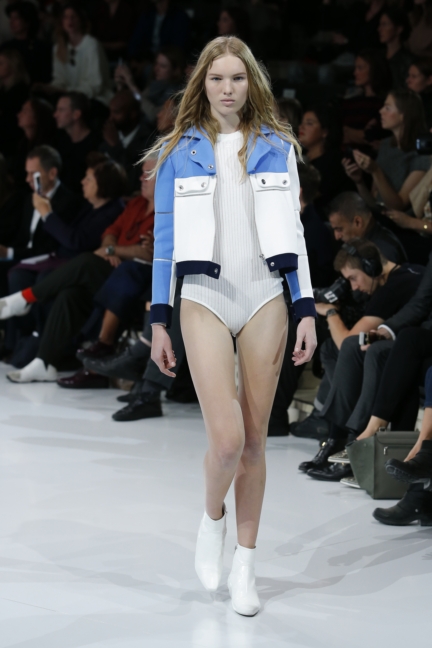 courreges-paris-fashion-week-spring-summer-2016-2