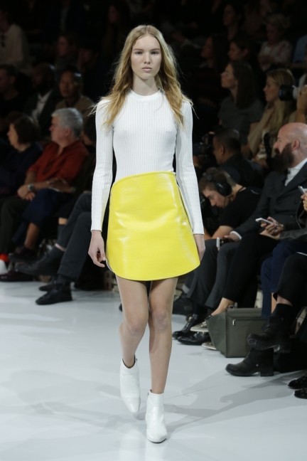 courreges-paris-fashion-week-spring-summer-2016-27