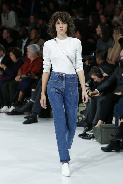 courreges-paris-fashion-week-spring-summer-2016-35