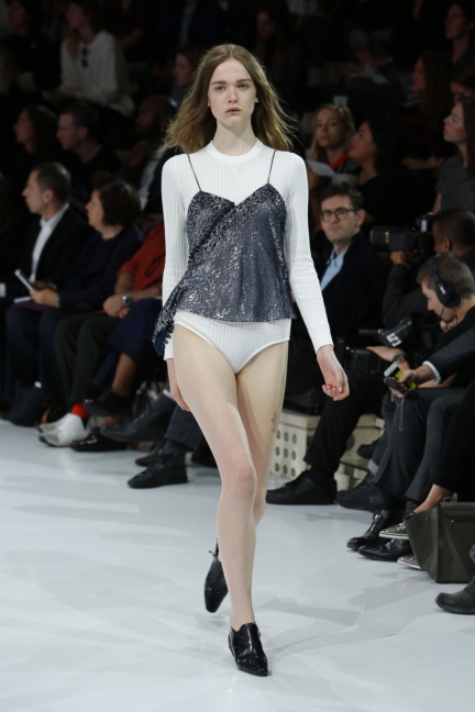 courreges-paris-fashion-week-spring-summer-2016-45
