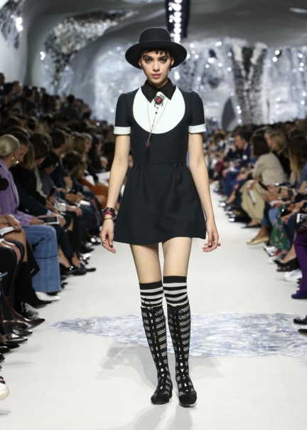 dior_rtw_ss18_look_06