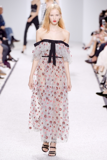 giambattista-valli-ss17-look-30