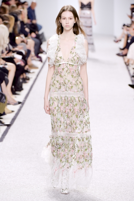 giambattista-valli-ss17-look-38