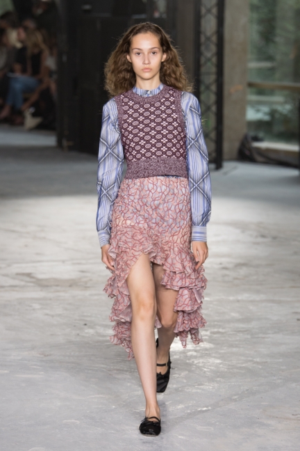 giambattista-valli-ss18-look-10