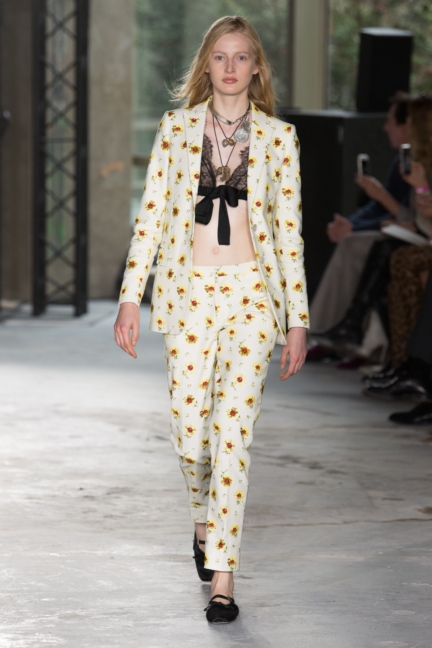 giambattista-valli-ss18-look-15