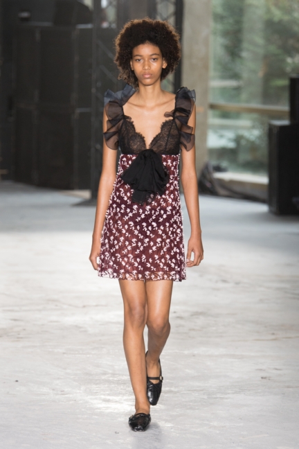 giambattista-valli-ss18-look-33