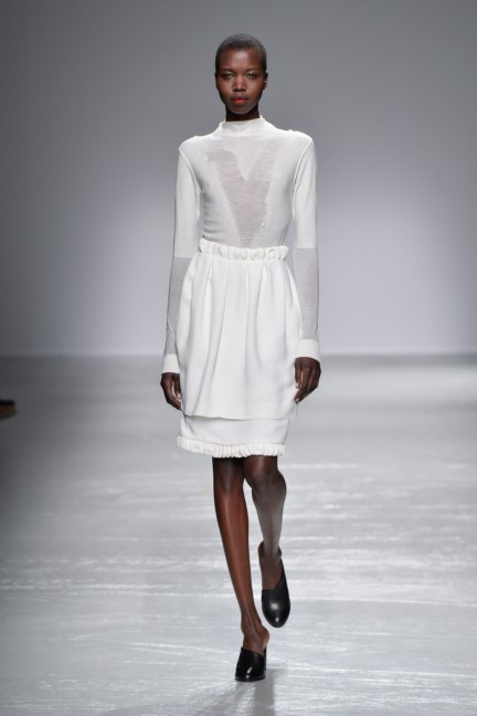 guy-laroche-fw16-17-09