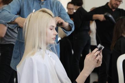 guy_laroche_backstage_winter2019_032