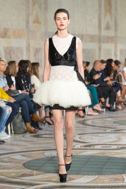 giambattista-valli-haute-couture-13-look-23