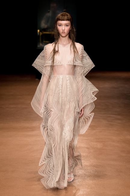 iris_van_herpen_hc17_18_look03
