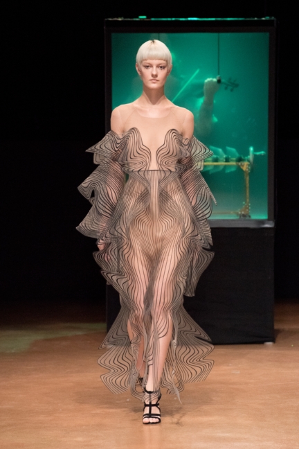 iris_van_herpen_hc17_18_look07