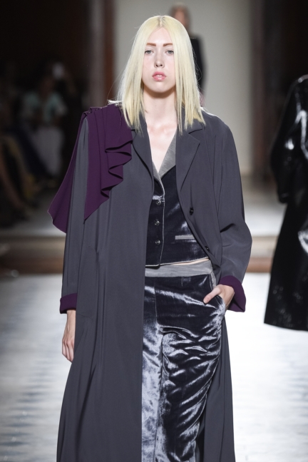 julien-fournie-haute-couture-autumn-winter-2015-11