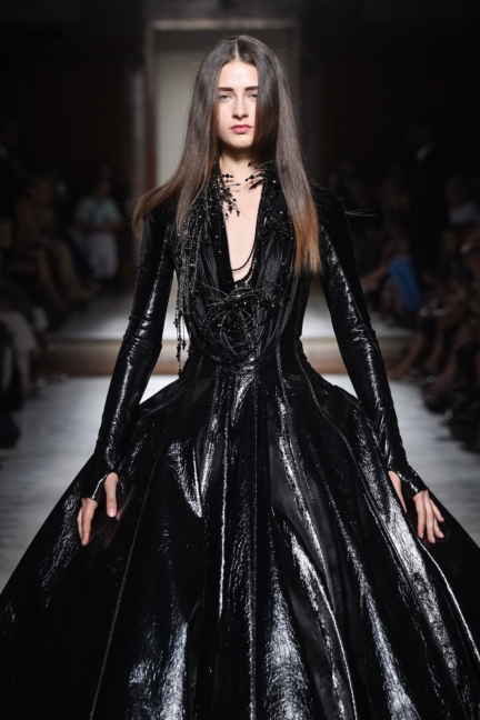 julien-fournie-haute-couture-autumn-winter-2015-207
