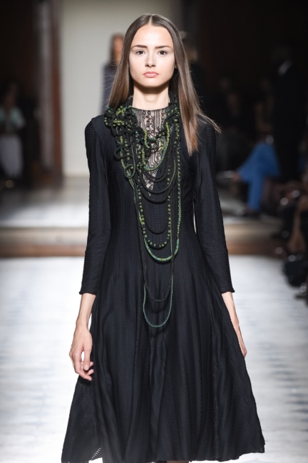 julien-fournie-haute-couture-autumn-winter-2015-44