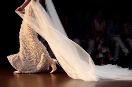 ralph-russo-aw15-003