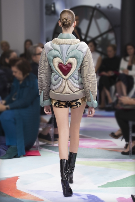 schiaparelli_hcfw1617_look_09back
