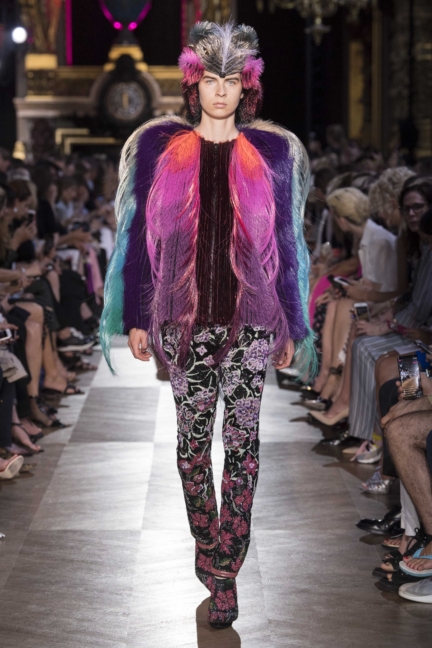 schiaparelli_hcaw1819_look_04