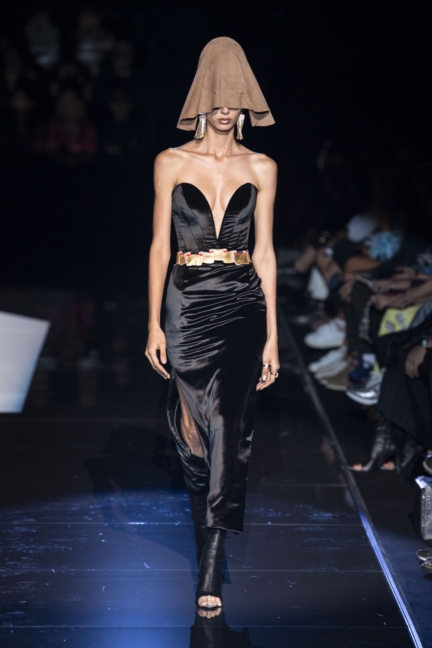schiaparelli_aw1920_look_16