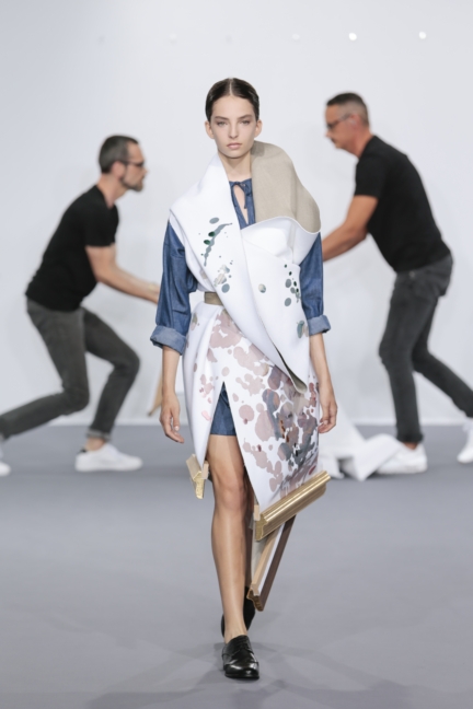 v_r_hcfw15_160